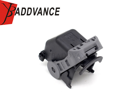 TE AMP Black Automotive Electrical Connector Back Cover 82821-33550 2040009-1