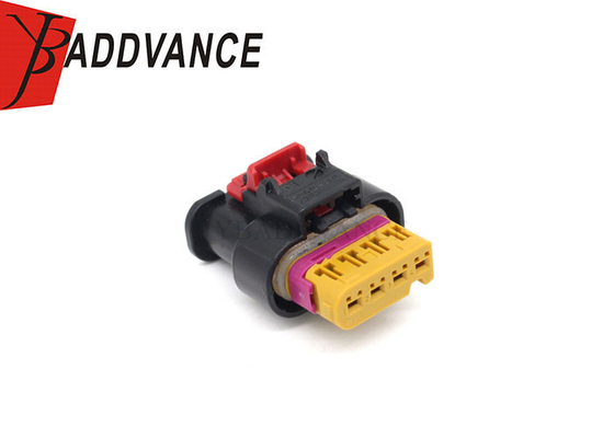 4K0 973 704 B Automotive 4 Pin Female PBT Connector For VW Audi Skoda In Stock