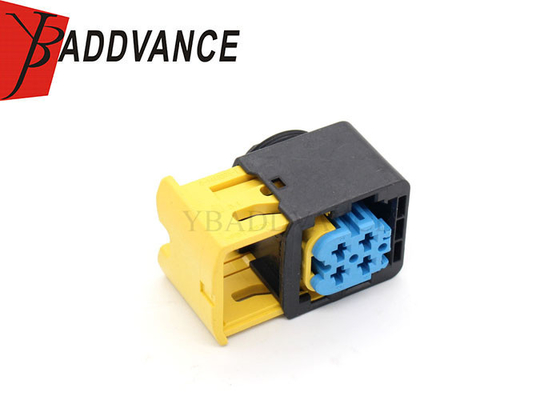 TE 4-1418390-1 Connectivity Amp MCP 2.8 REC HSG Auto 4 Pin Electrical Connector VW