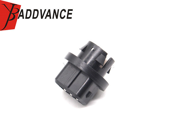 Automotive Electrical Black Male 5 Pin Fuel Pump Connector For T oyota