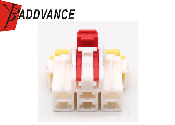 White Color MG650887 KET 6.3 Series Automotive Female 6 Pin Connector DJ70684C-6.3-21