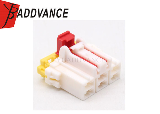 White Color MG650887 KET 6.3 Series Automotive Female 6 Pin Connector DJ70684C-6.3-21