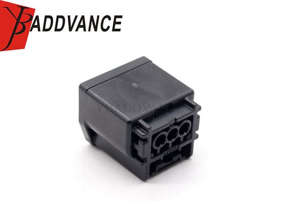 90980-12D13 Waterproof Electric Auto Wiring Sockets3 Pin Female Connector For Toyota 6189-7831