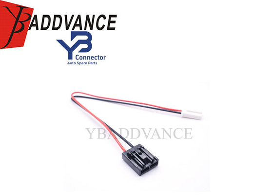 2 Pin Female Black and White Auto Wire Harness Connector for Fuel Pump Motor