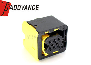 6 Way / Pin TE Connectivity AMP Connectors AMP HDSCS Series 1-1418469-1