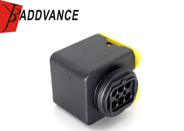 6 Way / Pin TE Connectivity AMP Connectors AMP HDSCS Series 1-1418469-1