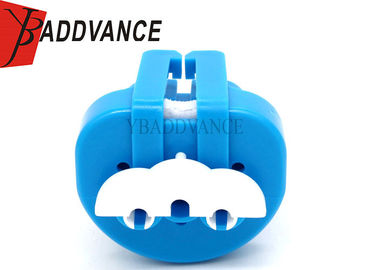 12048369 Blue Female 3 Way Headlight Bulb Connector For International Truck