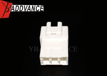 7282-3030 Automotive Electrical Connectors Tab Width 8.0 312mm White Male 3 Hole Connectors Housing