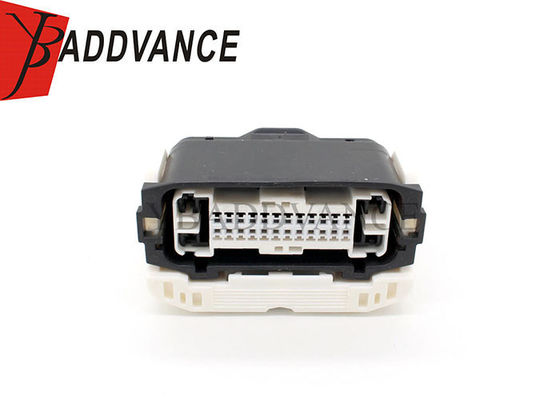 Auto 28 Pin 100μA TE Connectivity AMP Connectors