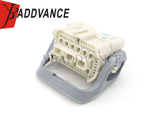 57 Pin White Delphi Auto Electrical Connectors With Terminals