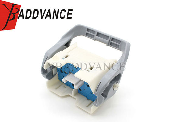 57 Pin White Delphi Auto Electrical Connectors With Terminals