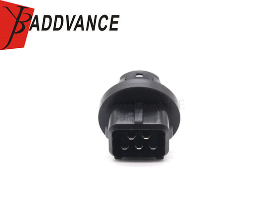 Hot Selling Automotive Electrical Black Male 5 Pin Fuel Pump Connector For Toyota