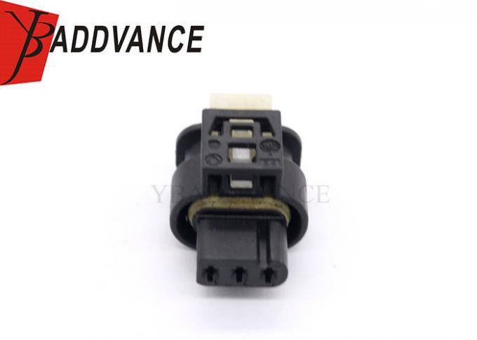 7 615 490-04 Hirschman PA66 GF25 Female 3 Pin Waterproof Connector For BMW